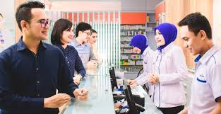 Pt kimia farma (persero) tbk merupakan perusahaan yang berbasis di indonesia yang utamanya segmen retail dilakukan oleh pt kimia farma apotek, yakni bergerak dalam pengelolaan toko obat. Kimia Farma Jajaki Penjualan Online Bisnis E Commerce Mulai Masuk Di Segmen Spesifik Dailysocial