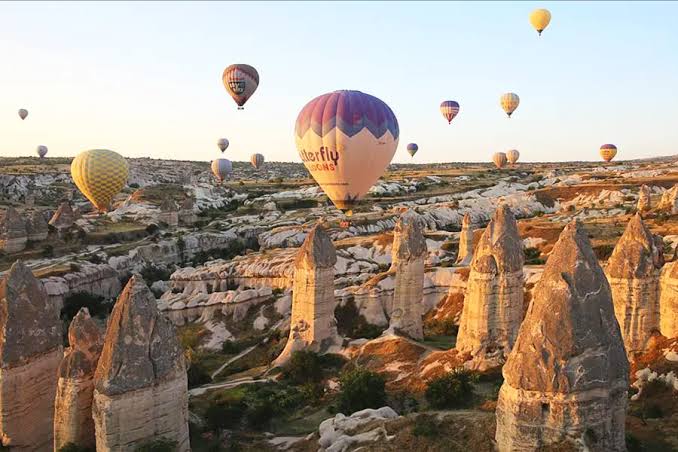 Turquía restaura las ''chimeneas de hadas'' de la Capadocia