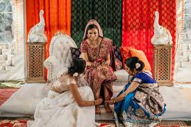 As a gold coast wedding photographer, i am proud to have photographed over 300 weddings and events from the gold coast to brisbane, sydney, thailand, italy, and more…. The Maharani Diaries On Twitter For Brisbane Bride Karishma The Dream Of Wearing A Saree At Her Brisbane Indian Wedding Came At Just 15 Years Of Age Photography Sal Singh Photography Https T Co F7ukgzwt19