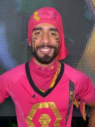 ¿Qué hará Renzo con el dinero que ganó? 💰 ¿Y qué va a pasar con Anamar? 🤔  El #LenteEspía conoció en exclusiva cuáles serán los planes del  exdesafiante ahora que fue eliminado del #Desafío20Años. 👀 ...