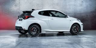 Toyota Gr Yaris 2020 El Pequeno Cohete Ya Tiene Precios En Espana En 2020 Toyota Neumaticos Michelin Rally