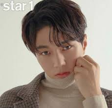 L @ kim myung soo » profile, biography, awards, picture and other info of all korean actors and actresses. Infinite S L Poses Like A Sweet Autumn Boyfriend In Photos Released By Star 1 Magazine