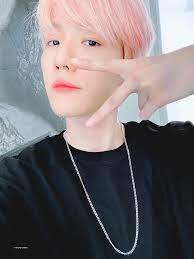 Thank you @bhyuneewu for teaching me how to edit the wallpaper more creatively!!! 11ë„ On Twitter Baekhyun Selca Baekhyun Exo Xiumin