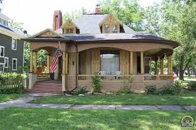 1886 Queen Anne Emporia Ks 89 900 Old House Dreams Old House Dreams Old Houses Queen Anne