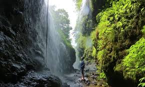 Apa yang ada di curug 7 cibolang ?. Menikmati Keindahan Curug Tilu Leuwi Opat Harga Tiket Dan Lokasi