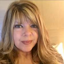 Hope everybody made their dates with their couch tonight for the premiere  of #georgieandmandysfirstmarriage • • What did y'all think???