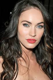 Celebrities With Black Hair From Youbeauty Com Hair Color For Black Hair Celebrity Hair Colors Brown Hair With Lowlights