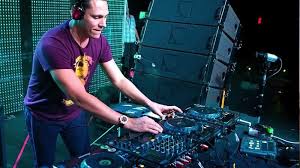 Download Dj Tiesto Live Wallpapers Hd For Android Dj Tiesto Dj Music Best Dj