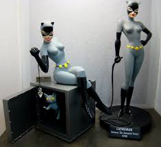 Newmar as catwoman in the 50th anniversary animated movie. Animated Catwoman Statues Catwoman Catwoman Cosplay Cat Woman Costume