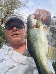 Big fish in an unusual place at Thomas pond this morning