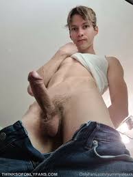 Yummyalexxx bares it all in leaked onlyfans gallery cumshots |  TwinksOfOnlyFans