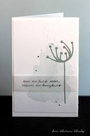 Cute kleine mädchen steht unter der lupin blume mit kamera und macht fotos von ihrem bruder. 20 Trauerkarte Ideen Trauer Beileid Spruche Trauer Texte