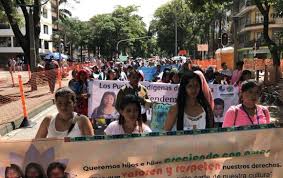 Hoy ha quedado en evidencia quiénes son los delincuentes. Avanzan Las Manifestaciones En Medellin
