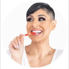 Anu Virk's Instagram, Twitter & Facebook