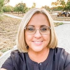 Robin Stanfill's Instagram, Twitter & Facebook