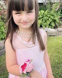 Profile for Laurel & Lace