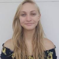 Lisa Senter's Instagram, Twitter & Facebook