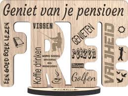 Pensionering Houten Kaart Wenskaart Van Hout Geniet Van Je Pensioen In 2020 Wenskaart Pensioen Kaarten