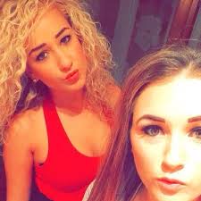 Phoebe Holt (@phoebeholt)