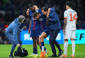 Hakimi a fondu en larmes après le tacle malveillant de Luis Diaz.