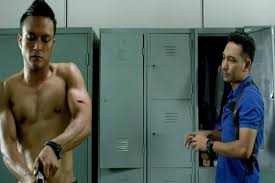 Polis evo combines a police officer from kuala lumpur with a police officer from kuala terengganu. 10 Kesilapan Yang Memalukan Dalam Filem Polis Evo