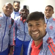 Adrian.tavares (@Adriantavares16)