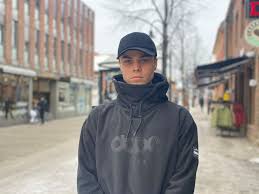 This teenager's gorgeous voice is unbelievable on the voice. Nyheter Kjendis Natan 21 Trodde Han Ble Lurt Overrasket Alle Pa Blind Audition