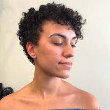These hair models that offer freedom to women are the most beautiful examples of the dominant and free. 19 Cute Curly Pixie Cut Ideas For Girls With Curly Hair