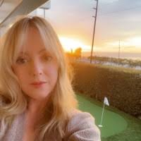 Danielle Sisk's Instagram, Twitter & Facebook