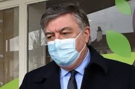 The 3 arrondissements of the sarthe department are: Video Covid 19 Le Prefet De La Sarthe Fait Le Point Sur Le Front Des Trois Vaccins Actu Le Mans