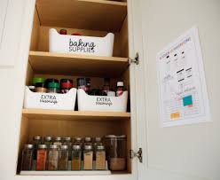 2.5 gal → v (qt) solve the above proportion to obtain the volume v in quarts: How Many Quarts In A Gallon