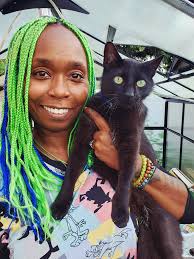 Oweh's resemblance to the Harrison twins