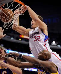 Members of the denver nuggets clear the lane as blake griffin throws down a dunk. Blake Griffin S Dunks Earn Online Views And On Court Smiles The New York Times