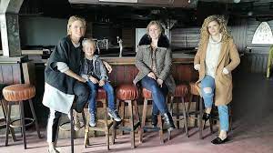 Volendam 20 Jaar Later Rampnacht In Volendam Tvgids Nl