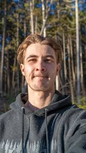 Revelstoke photographers sharing wildfire footage