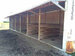 Cheap Run In Shelter Made From A Shipping Container Diy Horse Barn Horse Shelter Horse Barns