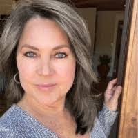 Lori Almond's Instagram, Twitter & Facebook