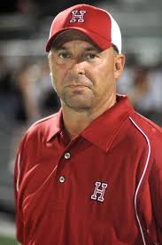 Football: Huffman has yet to settle