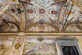 Hotel palazzo vecchio, florence, italy. Affreschi E Grottesche Nel Cortile Interno Di Foto Firenze Palazzo Vecchio