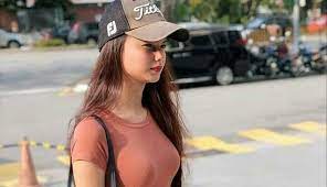 Main sama boss bila bini boss tak ada di rumah. Gadis Hot Malaysia Facebook
