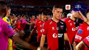 Colón de santa fe avanzó a los cuartos de final de la copa sudamericana 2019 tras derrotar a argentinos. Independiente Del Valle Y Un Enorme Gesto Con Colon Tras Ganarles La Final Pasillo Y Aplausos Para Todo El Plantel Sabalero Video Internacional El Bocon