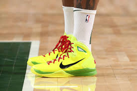 Who is pau gasol romance? B R Kicks On Twitter P J Tucker Brought Out A Nike Hyperdunk Colorway Made For Pau Gasol To Match Kobe Bryant S Grinches On Christmas Nickdepaula Https T Co Foi1cw9zjk