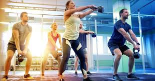 C'est vrai, ce sport d'endurance permet de retrouver et de conserver en douceur son poids idéal. Salle De Sport 7 Exercices A Faire Pour Perdre Du Poids