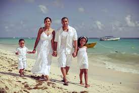 Pin On Beach Family Portrait