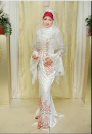 Di indonesia, ada banyak tema baju untuk akad. Harga Kebaya Pengantin Akad Nikah Warna Putih Jual Baju Brokat Kebaya Modern Untuk Pesta Pengantin Wisuda Terbaru