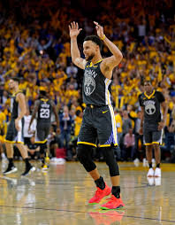 There is some of his fails !! Nba Finals Warriors Stephen Curry Not So Clutch As Clock Ticks Down