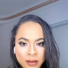 Sandra Aaron's Instagram, Twitter & Facebook