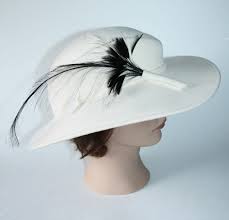 Ivory Wide Brim Formal Hat With Black Feathers Felt Wool Size Etsy Black Feathers Wide Brimmed Wool Felt