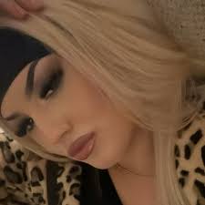 Mia Rafalski (@RafalskiMia)