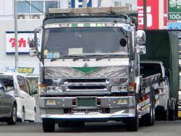 三菱ふそう グレート ザグレート 平車 バスマーク ミラーステー グレートバンパー グレート大先生 seishinmaru4444 instagram photo instahu net デコトラ レトロ ステー